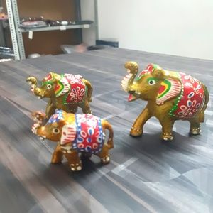 Trendy Rajasthani Handicraft Elephant set pack of 3 pc